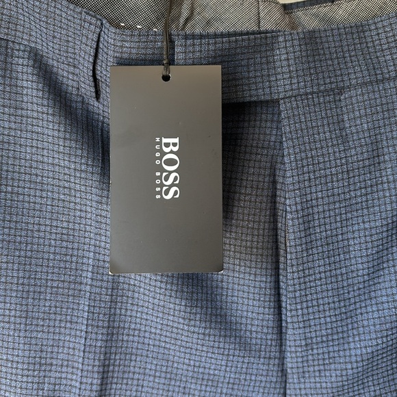 NWT‼️Hugo Boss Leenon Dark Blue grid flat front Dress Pants size 36R/ 29”inseam - Picture 2 of 9
